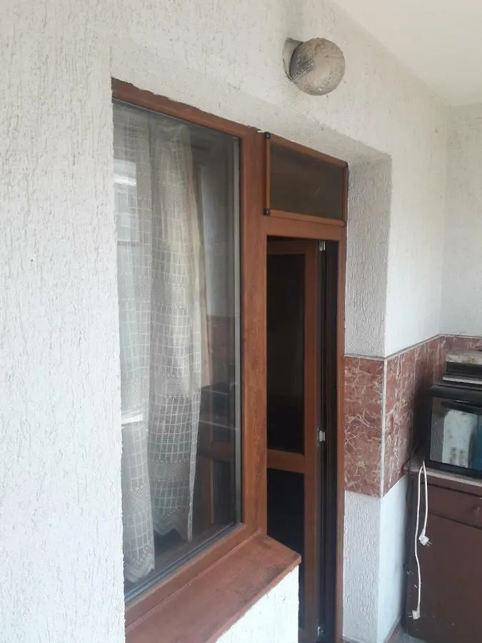 Апартамент За Нощувки В Удобство---- В Центъра На Бургас Зад Новата Поща Apartment Burgas